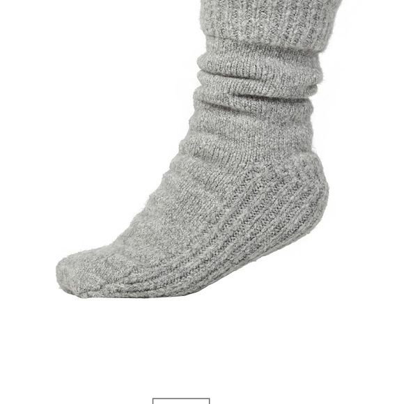 BICKLEY + MITCHELL's slipper socks - Picture 2 of 4